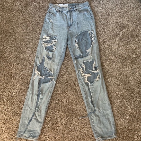 BDG Distressed Mom High Rise Jeans - Picture 2 of 3